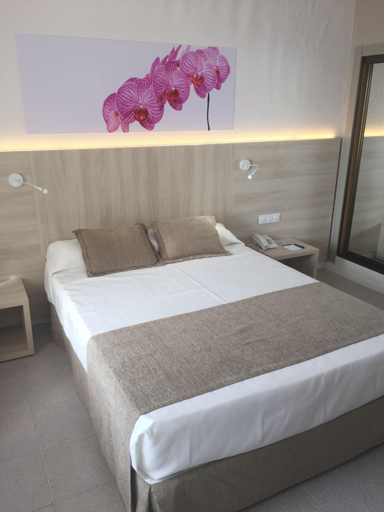 บาเอีย ปรินซิเป ซันไลท์ โกรัล ปลายา Hotel มากาลุฟ ภายนอก รูปภาพ